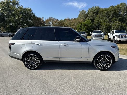 Used 2019 Land Rover Range Rover Supercharged image 9