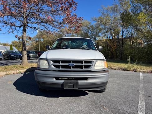 Used 1998 Ford F150 XL image 3