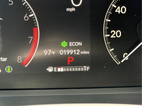 Used 2025 Honda Pilot EX-L image 30