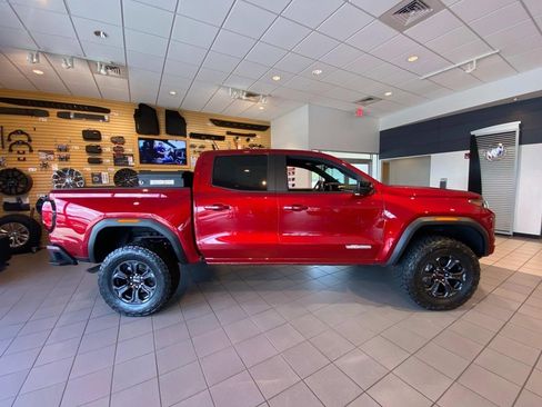 New 2025 GMC Canyon Elevation w/ Convenience Package image 36