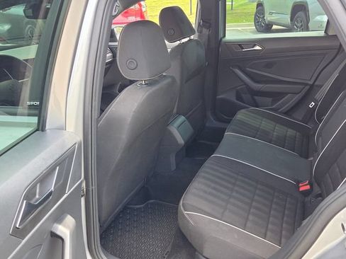 Used 2024 Volkswagen Jetta Sport FWD image 7