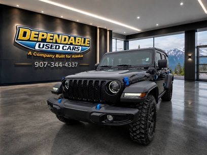 Used 2023 Jeep Wrangler Unlimited w/ Cold Weather Group
