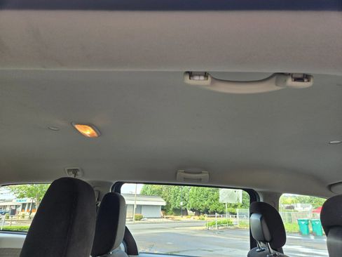 Used 2014 Dodge Grand Caravan American Value Package image 12