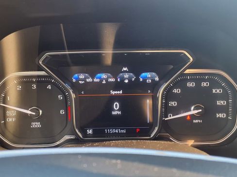 Used 2021 GMC Yukon XL SLT image 28