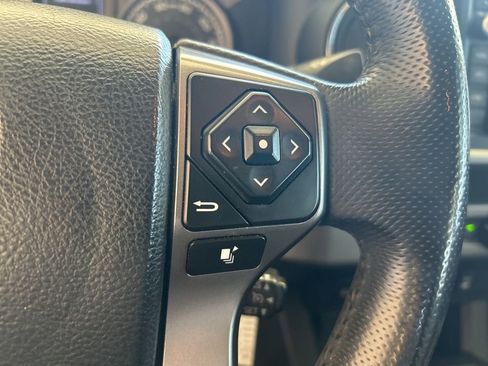 Used 2017 Toyota Tacoma 2WD Double Cab image 45