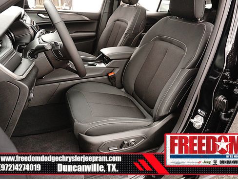 New 2026 Jeep Grand Cherokee Laredo X image 14