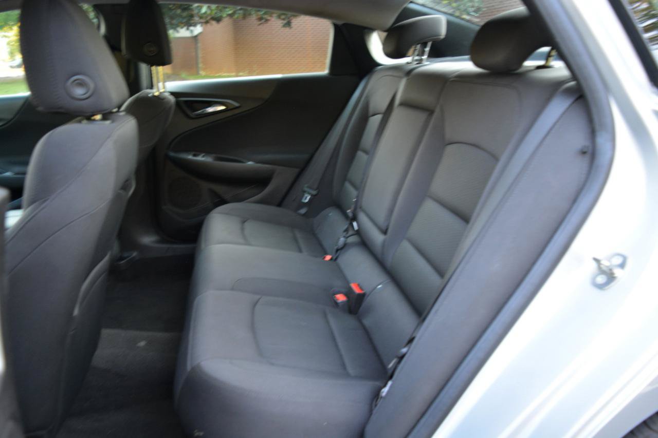 Used 2017 Chevrolet Malibu LS FWD image 12