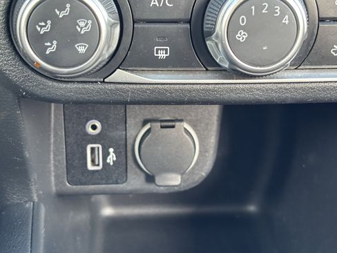 Used 2023 Nissan Kicks S image 22