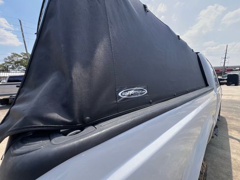 Used 2004 Ford F350 Lariat image 73