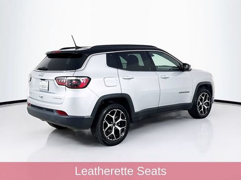 Used 2025 Jeep Compass Limited AWD/4WD image 7