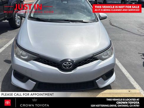 Used 2018 Toyota Corolla iM w/ Protection Package FWD image 2