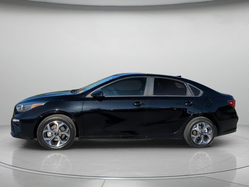 Used 2020 Kia Forte LXS image 12