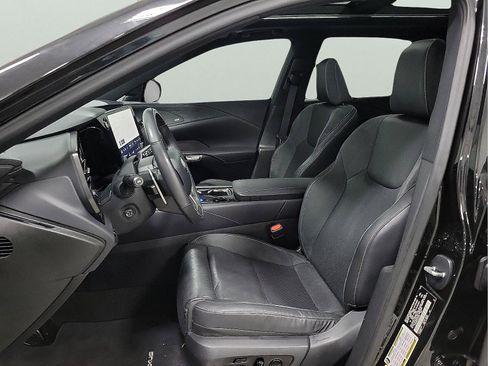 Used 2024 Lexus RX 350 w/ Luxury Package image 12