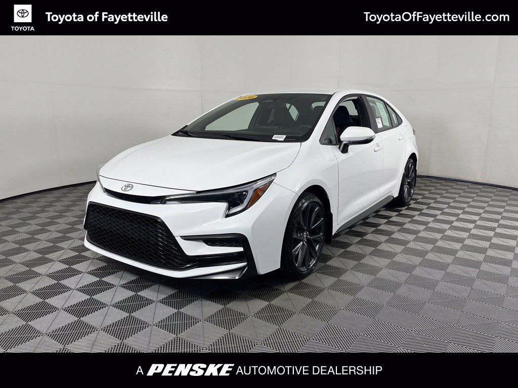 Used 2026 Toyota Corolla SE FWD image 1