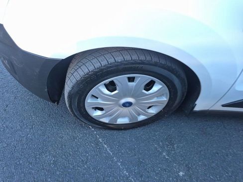 Used 2020 Ford Transit Connect XL image 8