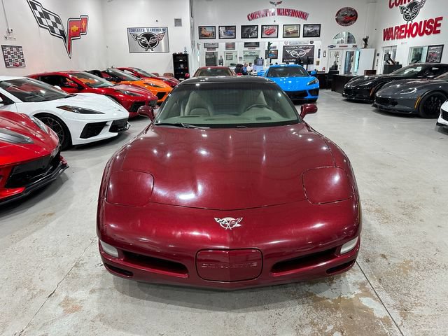 Used 2003 Chevrolet Corvette Coupe w/ Preferred Equipment Group RWD image 19
