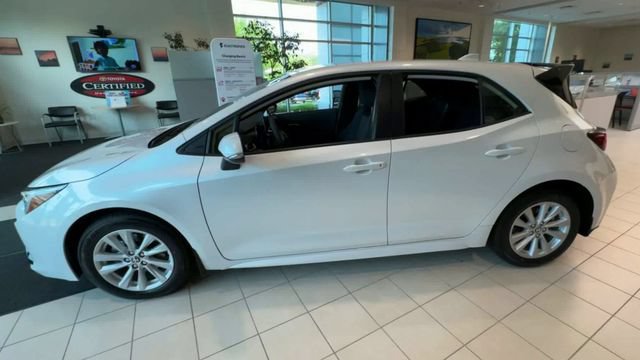 Used 2025 Toyota Corolla SE FWD image 5