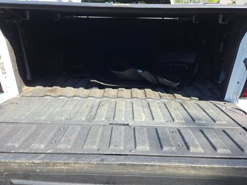 Used 2022 GMC Sierra 1500 AT4 w/ Technology Package AWD/4WD image 20