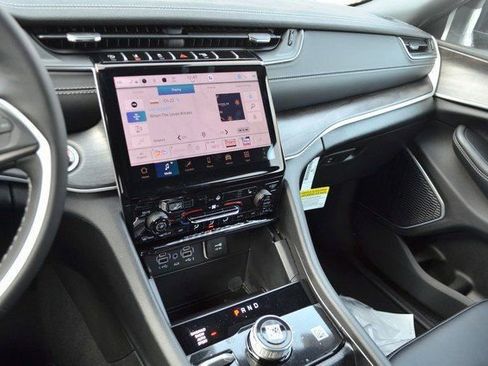 New 2025 Jeep Grand Cherokee Limited image 21