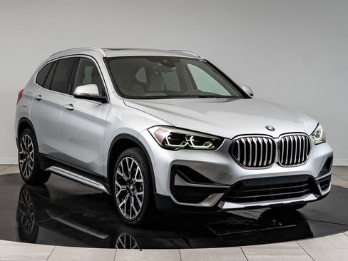 Used 2021 BMW X1 sDrive28i w/ Premium Package FWD image 12