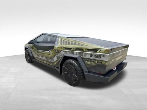 Used 2024 Tesla Cybertruck Cyberbeast AWD/4WD image 7