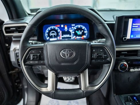 Certified 2025 Toyota Tacoma TRD Sport AWD/4WD image 33