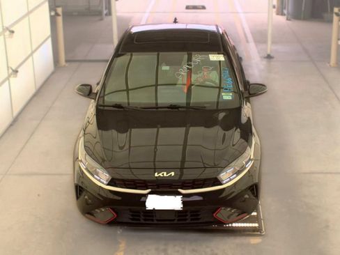 Used 2023 Kia Forte GT-Line w/ GT-Line Premium Package FWD image 3