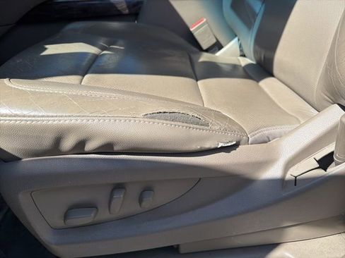 Used 2017 GMC Yukon SLT w/ Open Road Package RWD image 29