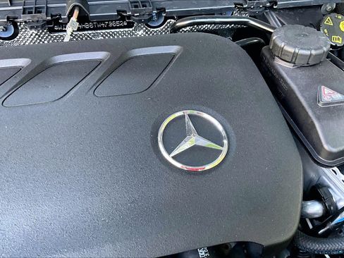 New 2026 Mercedes-Benz GLB 250 4MATIC image 16