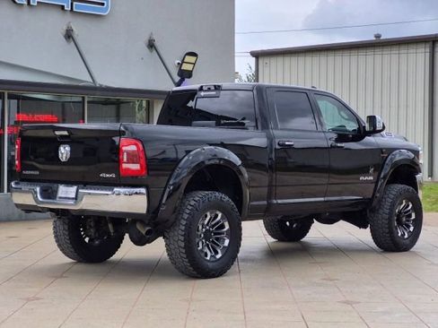 Used 2022 RAM 3500 Laramie AWD/4WD image 4