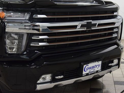 Used 2022 Chevrolet Silverado 3500 High Country w/ Z71 Off-Road Package AWD/4WD image 13