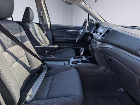 Certified 2019 Honda Ridgeline Sport image 9