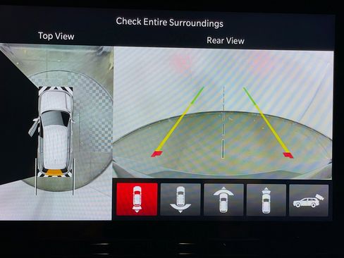 Used 2023 Jeep Grand Cherokee Limited w/ Luxury Tech Group II image 23