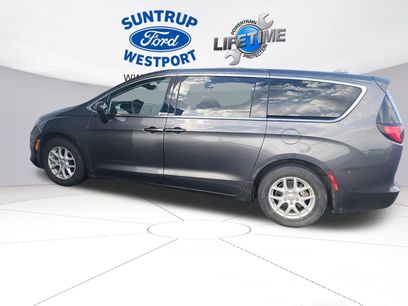 Used 2017 Chrysler Pacifica Touring