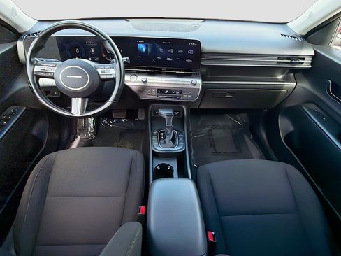 Used 2025 Hyundai Kona SEL FWD image 14