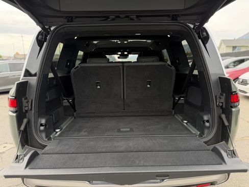 Used 2023 Rivian R1S Launch Edition Quad AWD/4WD image 18