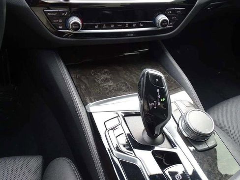 Used 2023 BMW 530i w/ M Sport Package image 29