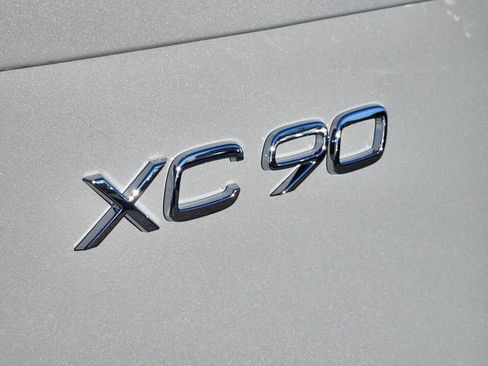 New 2026 Volvo XC90 T8 Plus image 17