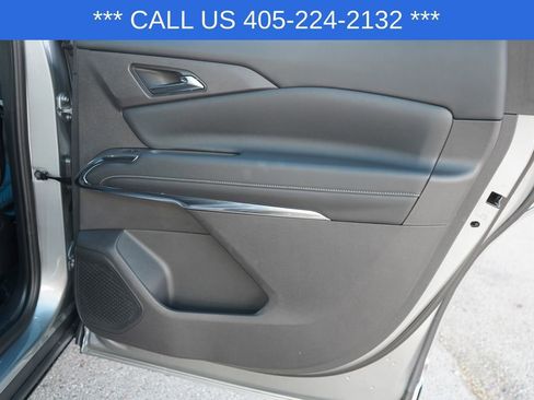 New 2026 Chevrolet Traverse LT w/ Driver Confidence Package image 24