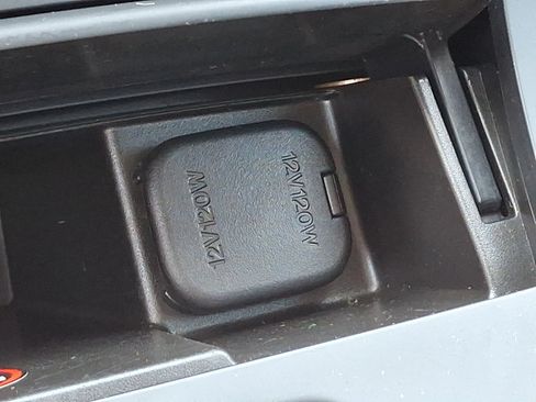 Used 2013 MAZDA MAZDA3 i SV FWD image 21
