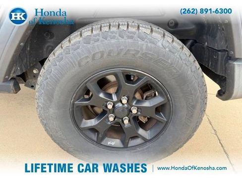 Used 2020 Jeep Wrangler Unlimited Sport AWD/4WD image 3
