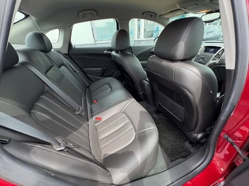 Used 2013 Buick Verano Leather FWD image 18