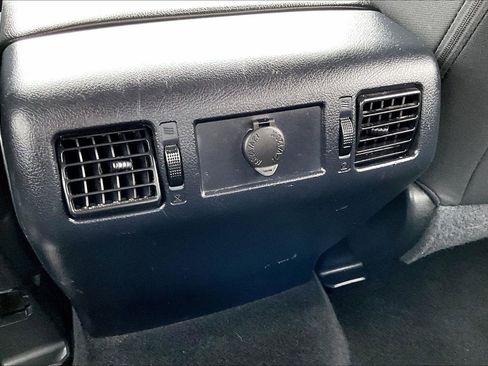 Used 2018 Toyota Tundra SR5 w/ SR5 Upgrade Package image 37