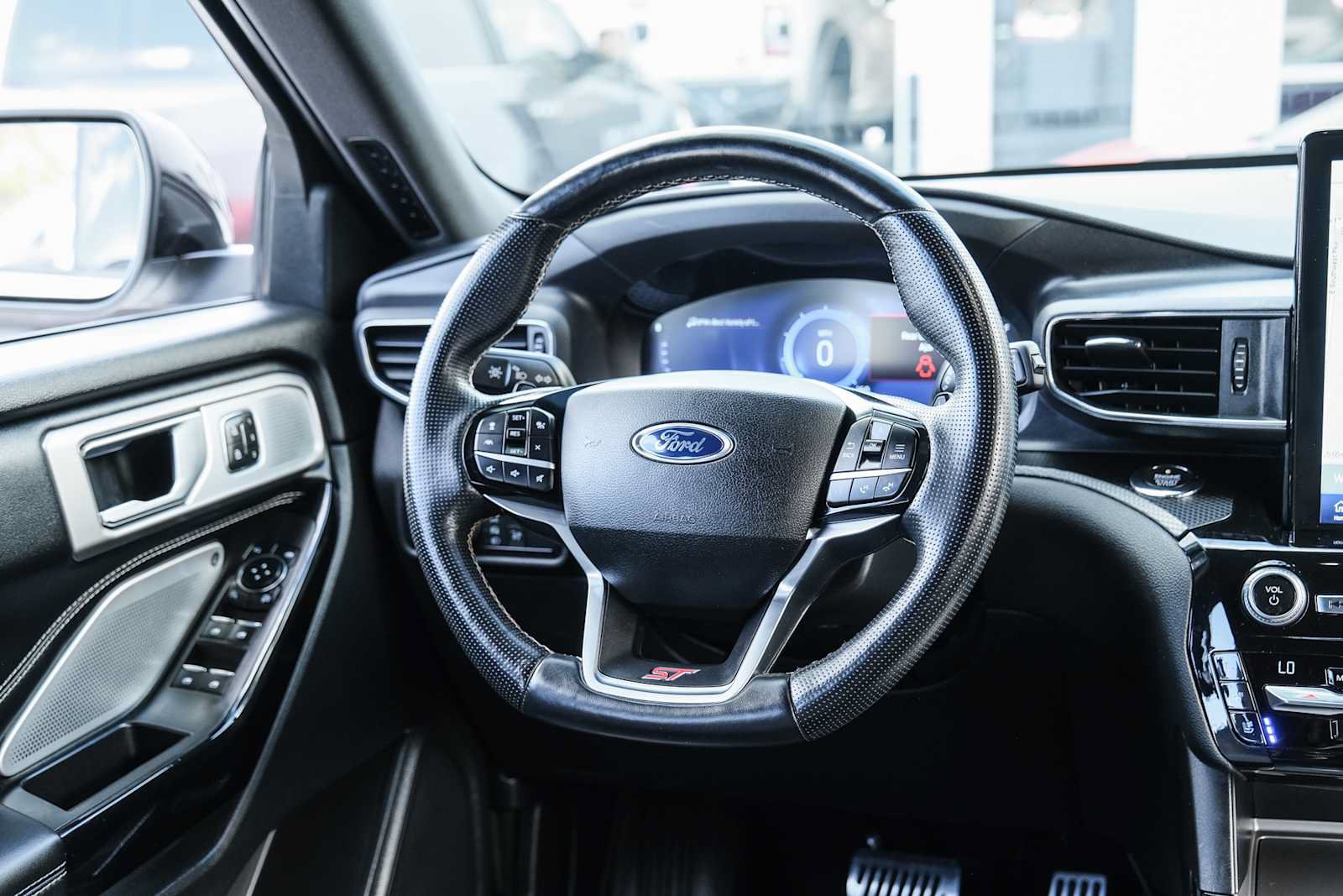 Used 2021 Ford Explorer ST w/ Equipment Group 401A AWD/4WD image 23