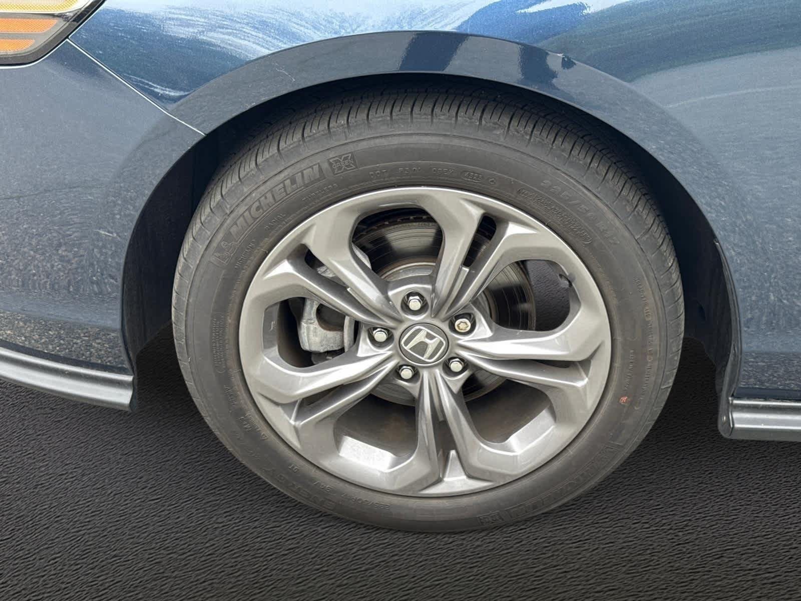 Used 2024 Honda Accord EX image 11