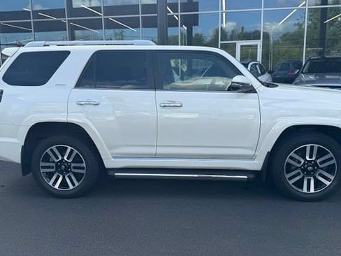 Used 2021 Toyota 4Runner Limited AWD/4WD image 9