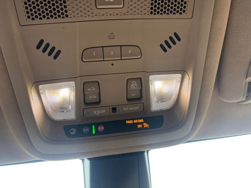 Used 2020 Cadillac XT6 Premium Luxury w/ Platinum Package image 18