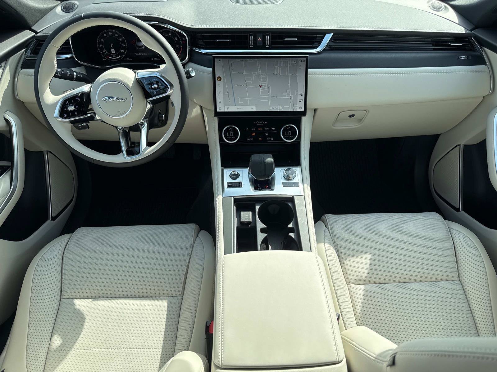 New 2025 Jaguar F-PACE R-Dynamic S AWD/4WD image 10