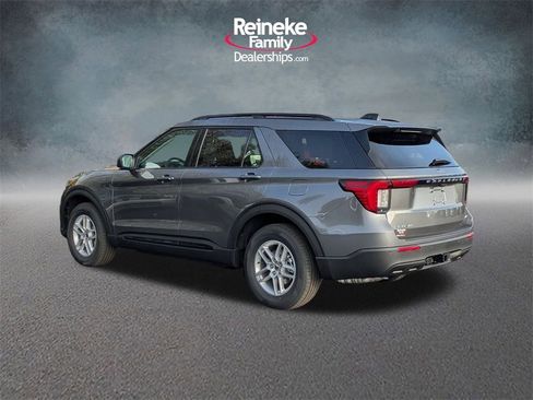 New 2026 Ford Explorer Active image 8