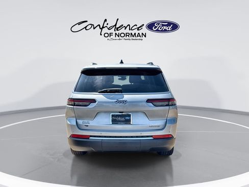 Used 2023 Jeep Grand Cherokee L Limited RWD image 7